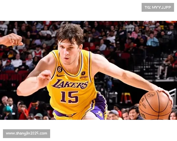 里夫斯展巨星风采 湖人未来续约动向引热议